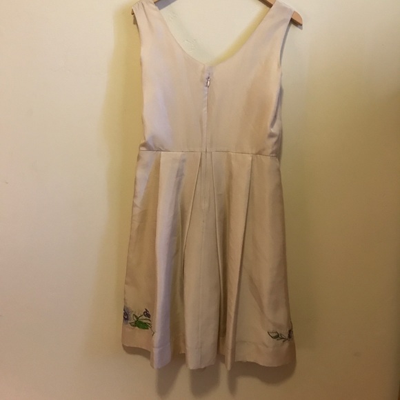 Embroidered Silk Yoana Baraschi Dress. - Picture 5 of 7